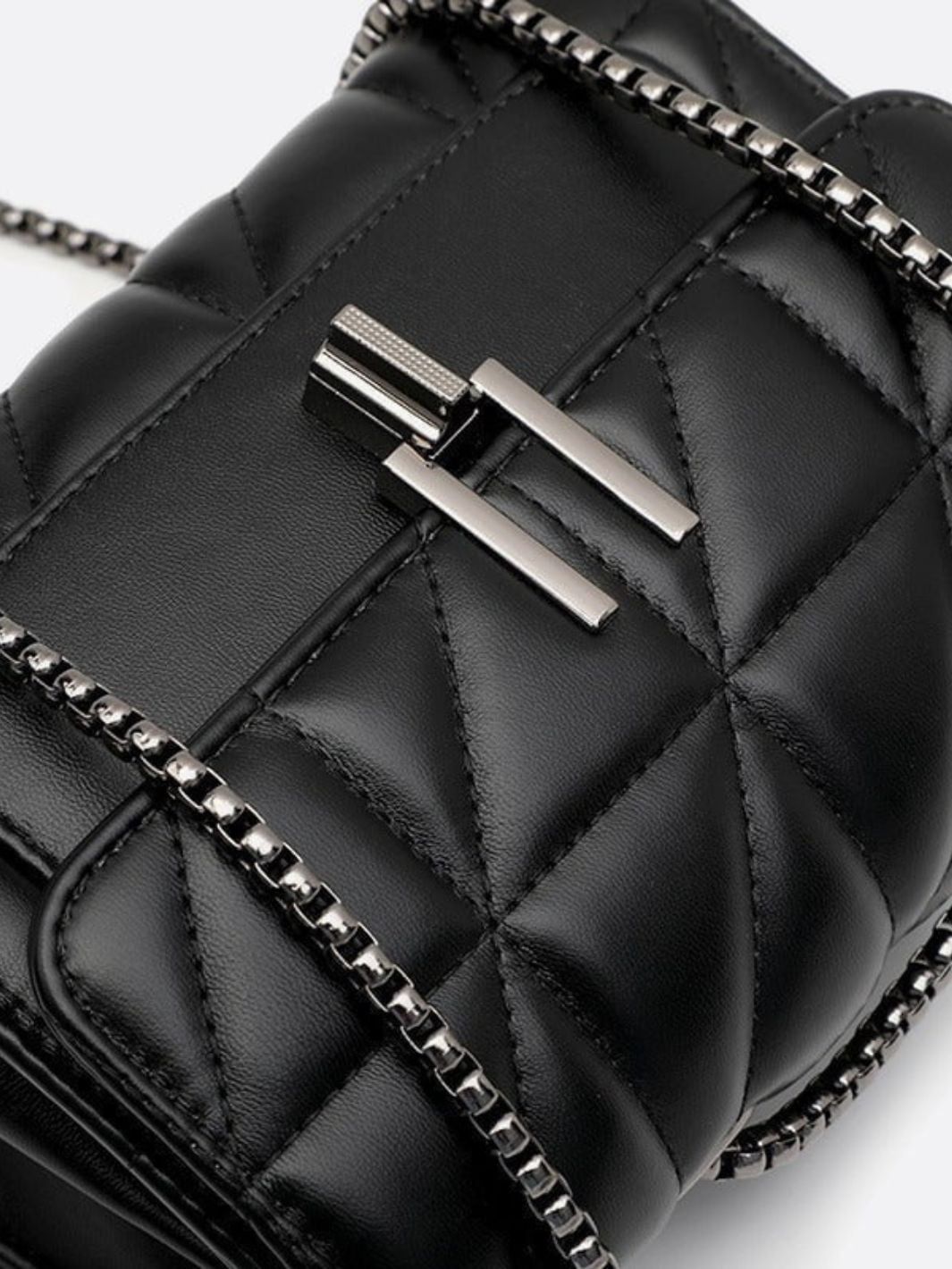 Bolso bandolera de piel acolchado