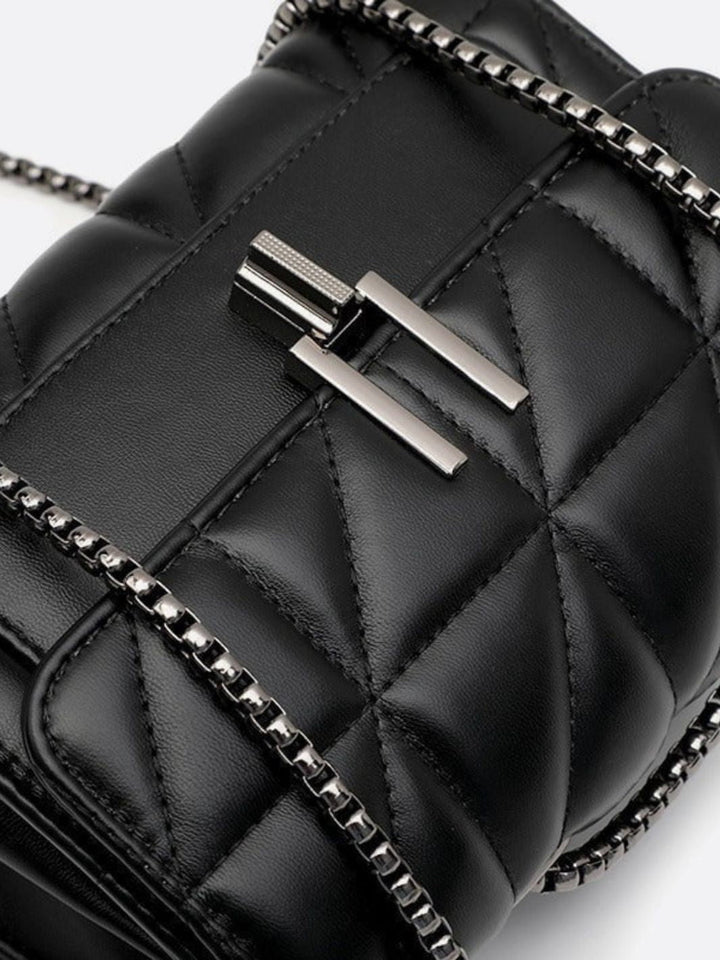 Bolso bandolera de piel acolchado